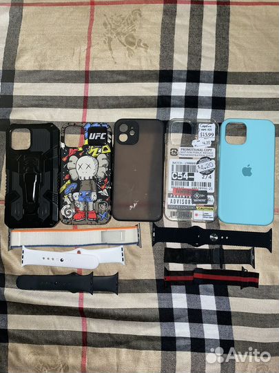 Чехол на iPhone 12 и ремешки на Apple Watch