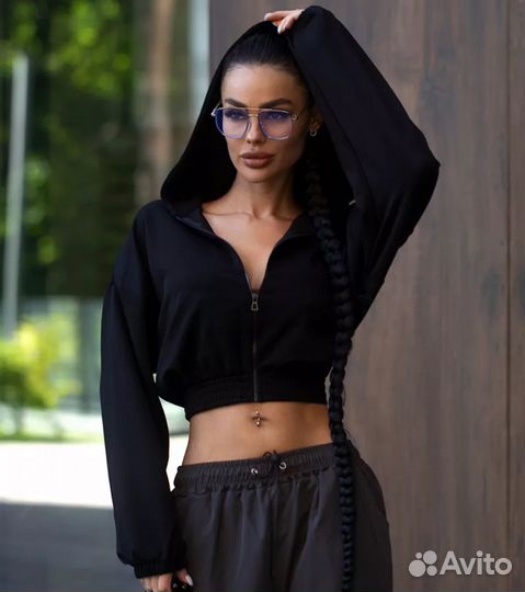 Короткая кофта