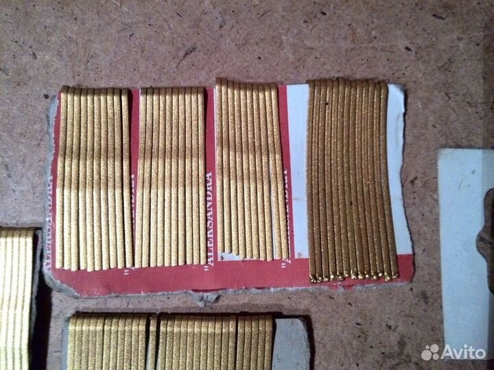 Заколки золотые невидимки цена за всё