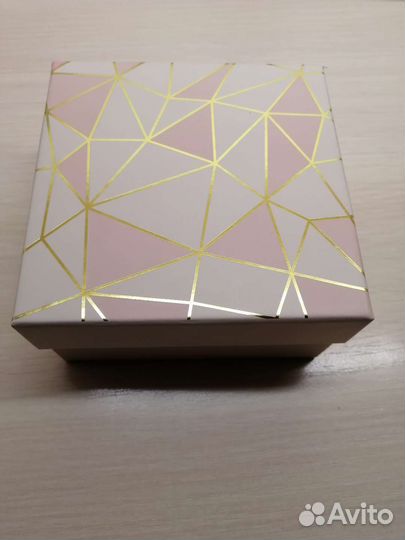 Подарочные коробки