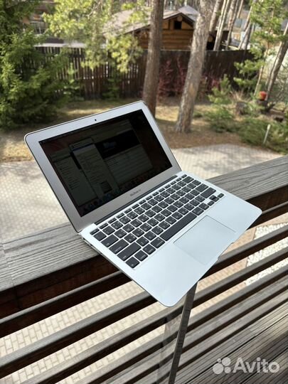 Apple MacBook Air 11 A1370 Intel Duo