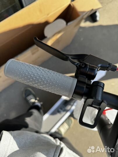 Электросамокат новый Aovapro m365 pro