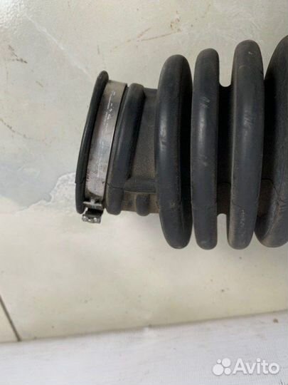 Патрубок воздушного фильтра (гофра) Ford Focus 3