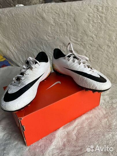 Nike HyperVenom JR