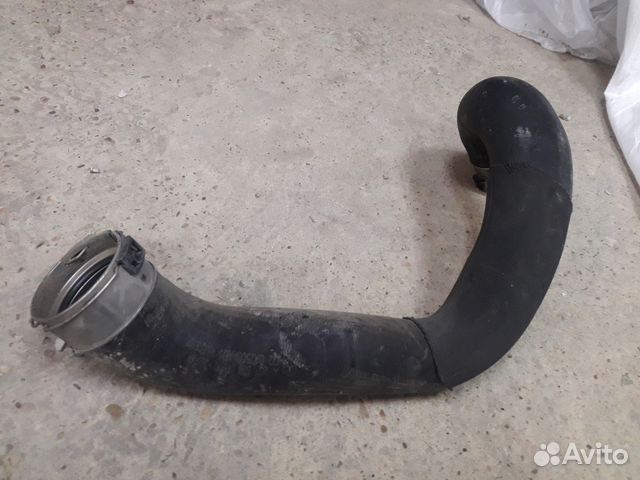 Правый патрубок интеркулера Mercedes. A2075280182