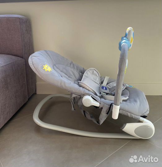 Шезлонг для новорожденных бу