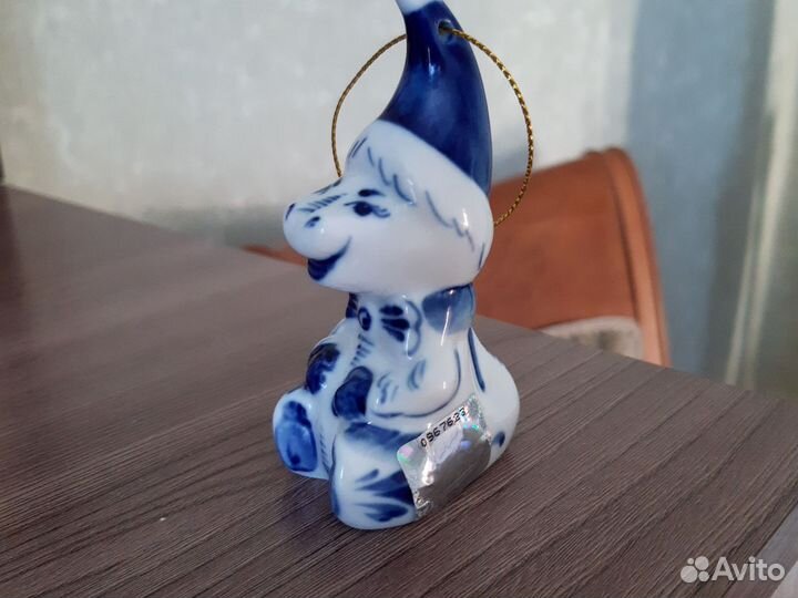 Продам ёлочную игрушку Дракон с росписью Гжель