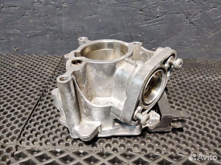 Вакуумный насос гбц Audi A6 C7 cyga 2016