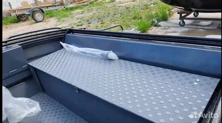 Алюминиевая лодка 390 dc