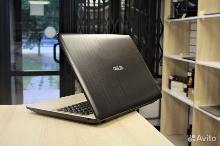 4-х ядерный ноутбук Asus для работы \ учебы