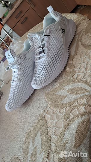 Кроссовки мужские 45 размера