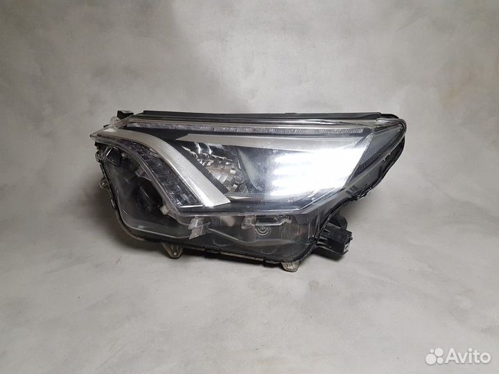 Фара левая Toyota RAV4 CA40 40 Рестайлинг