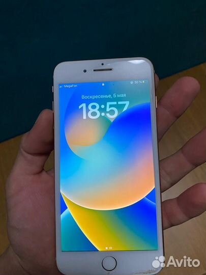 iPhone 8 Plus, 64 ГБ