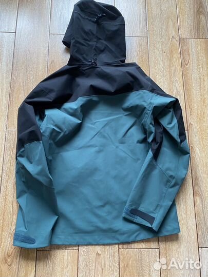 Arcteryx alpha sv ветровка