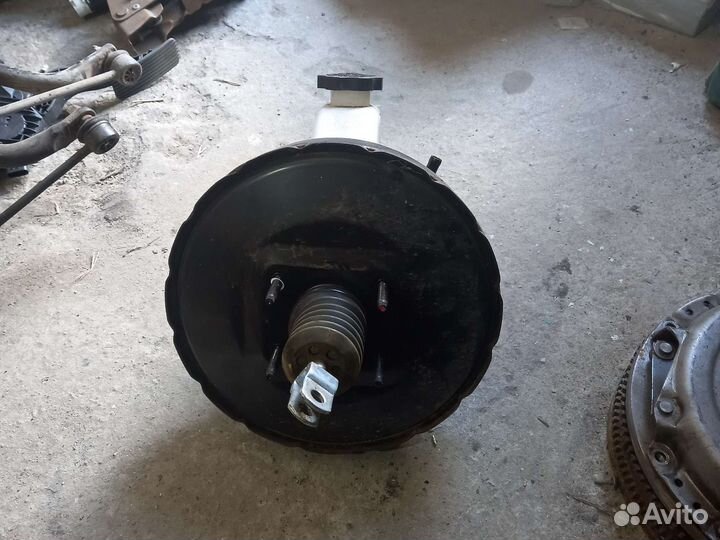 Hyundai Elantra hd вакуум тормозной