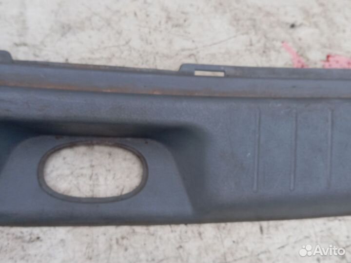 Кожух замка багажника Hyundai santa fe cm