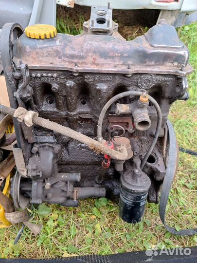 Двигатель 1.6 по частям Volkswagen Golf 2