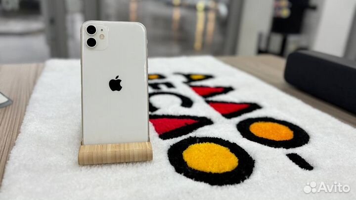 iPhone 11, 128 ГБ