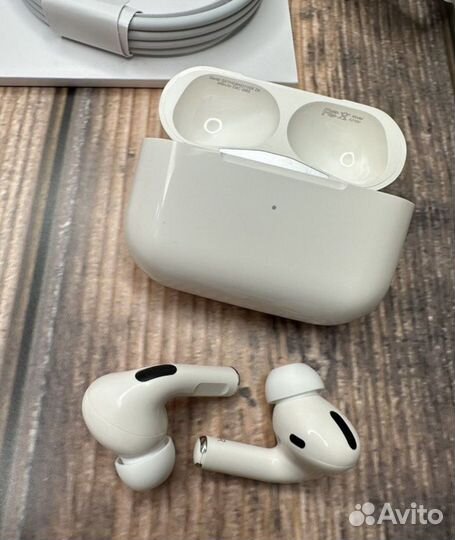 Беспроводные наушники Airpods pro чехол в подарок