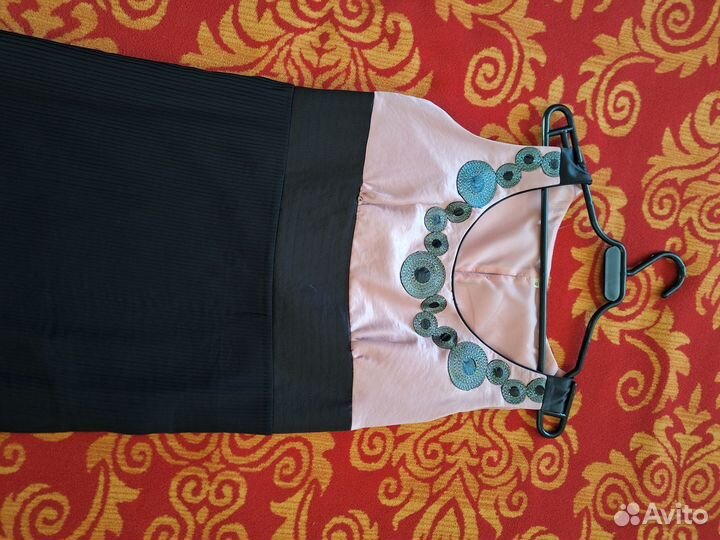 Костюм женский