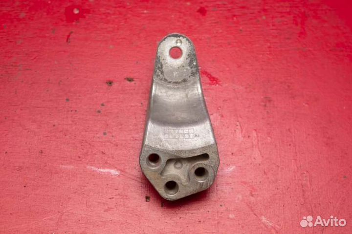 Кронштейн двигателя правый Kia Ceed 1G G4FC 1.6