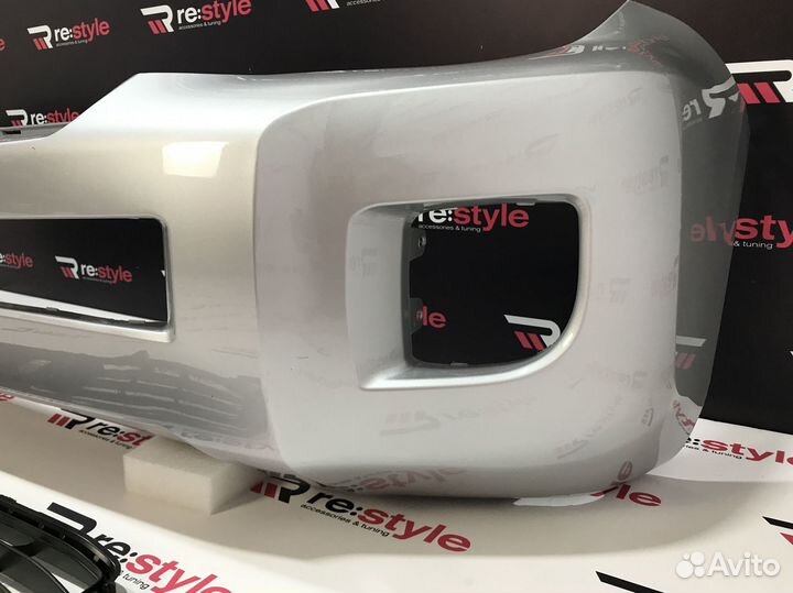 Бампер передний Toyota Land Cruiser 200 2м N111