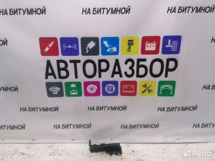 Крышка салонного фильтра LADA Vesta