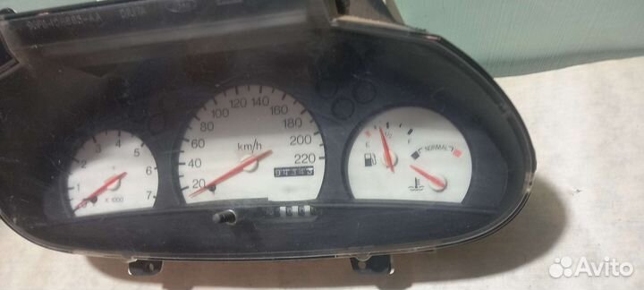 Щиток приборов Ford Escort 6