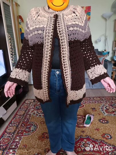 Вязаные крючком вещи на женщину