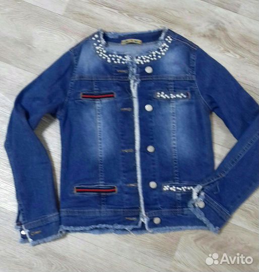 Джинсовая куртка для девочки