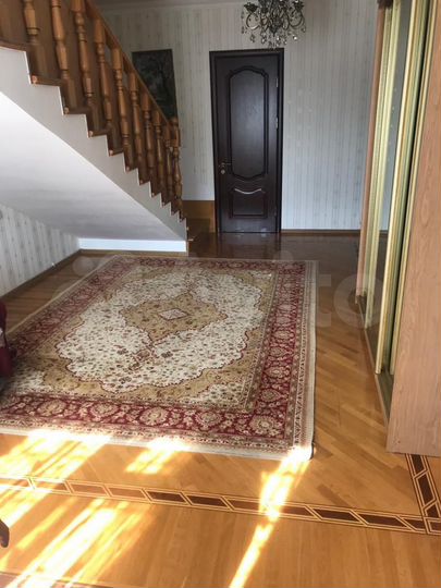 Дом 200 м² на участке 2,2 га