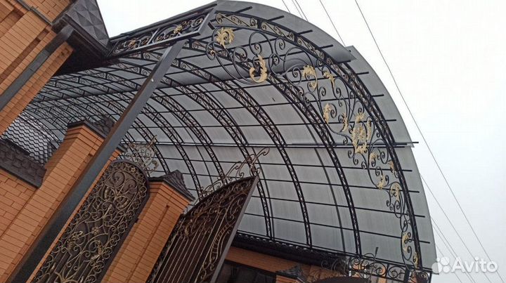 Навесы из Лексана