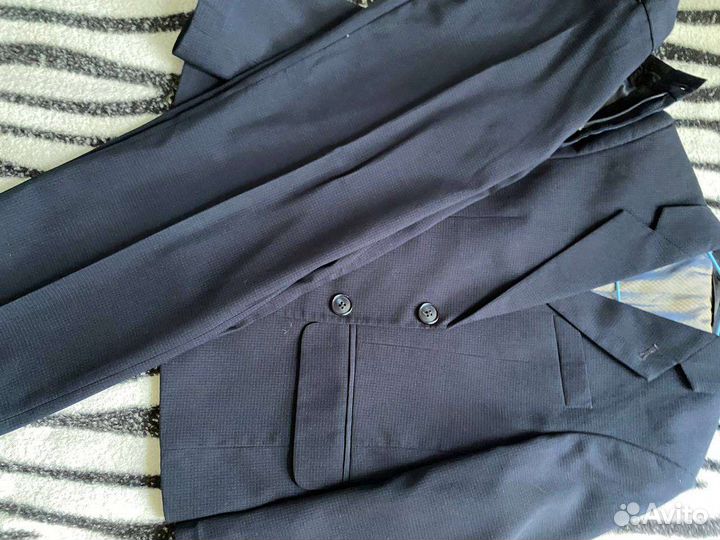 Школьный костюм для мальчика синий 128