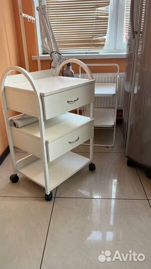 Косметологическая тележка тумба на колесах