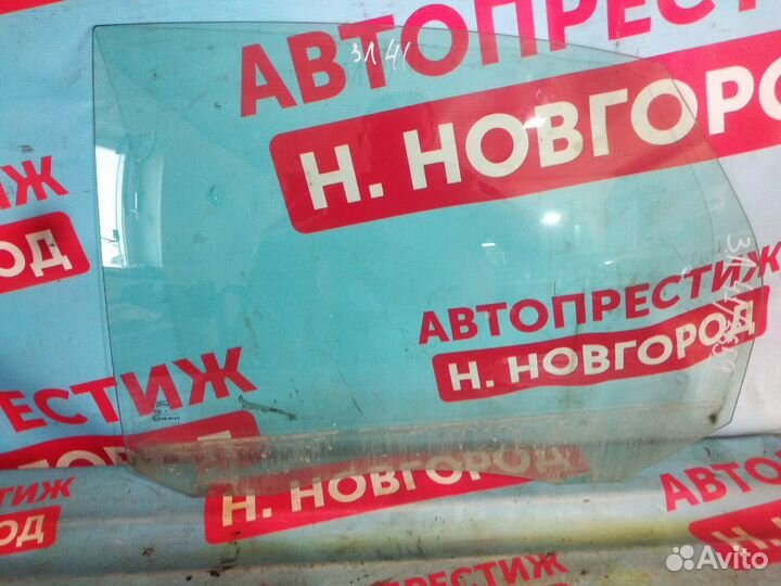 Стекло двери Форд Фокус 2 Хетчбэк