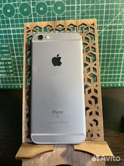 iPhone 6S, 16 ГБ