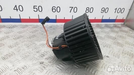 Моторчик печки BMW 1 E81 (1KK20KK01)