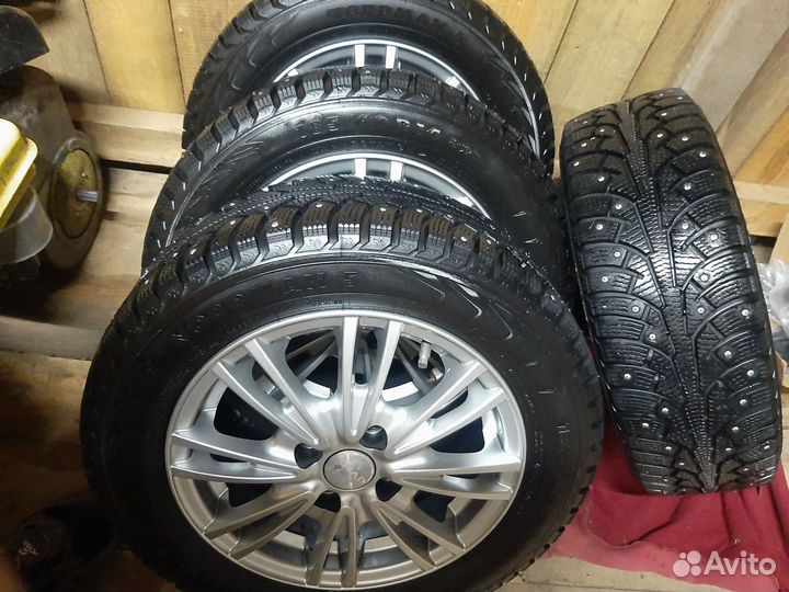 Продам зимние колеса