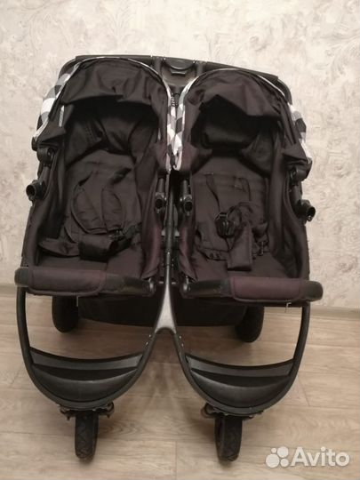 Коляска прогулочная для двойни или погодок