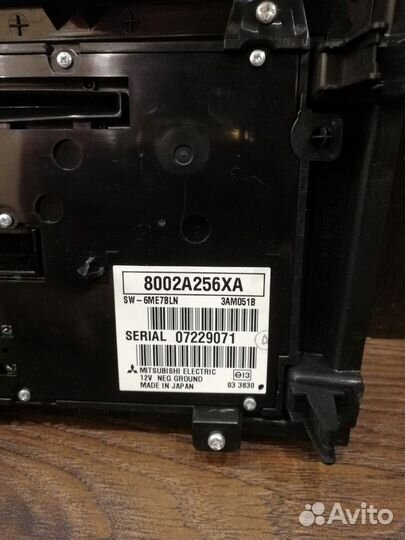 Штатная магнитола Mitsubishi Pajero 4