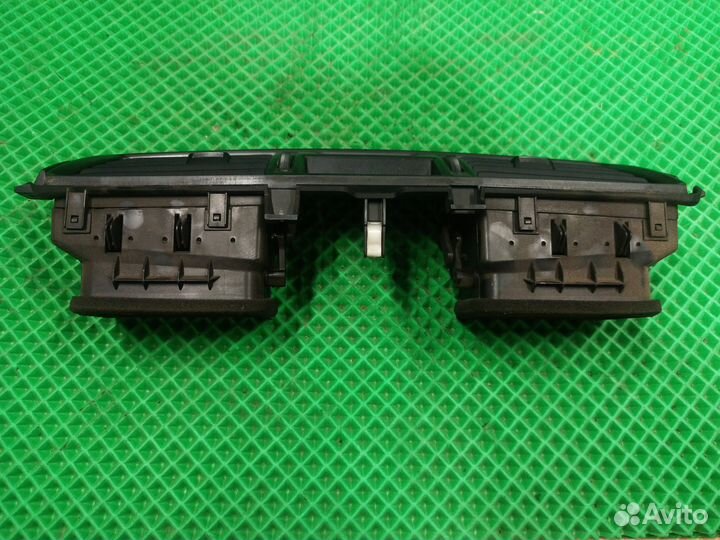 Воздуховод/дефлектор центральный mitsubishi lancer