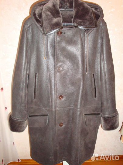 Дубленка с капюшоном