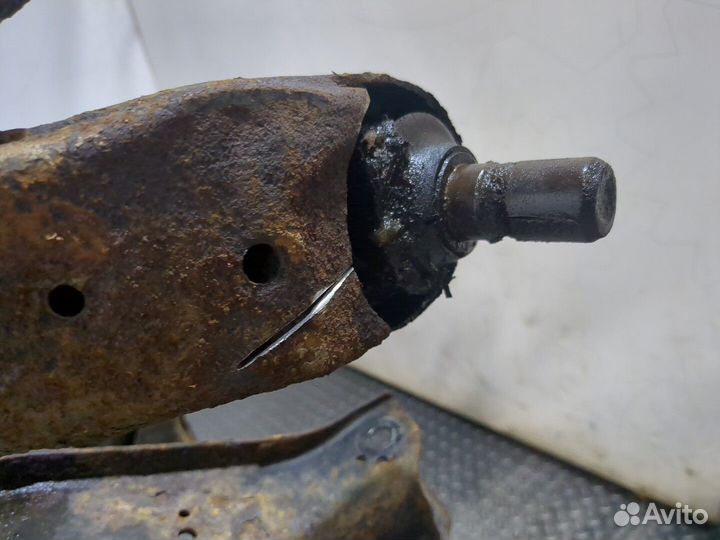 Балка подвески задняя Nissan Pathfinder, 2005