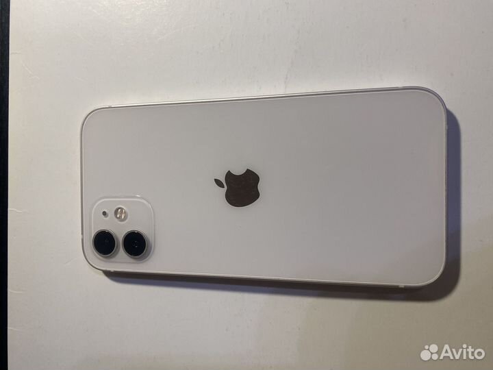 iPhone 12, 64 ГБ