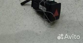 Кнопка аварийной сигнализации Volkswagen Polo