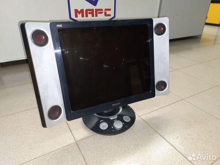 Монитор Philips 190G6FB с медиасистемой и сабвуфер