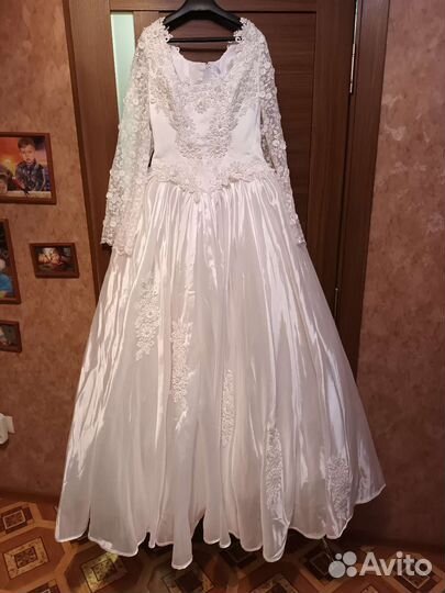 Свадебное платье