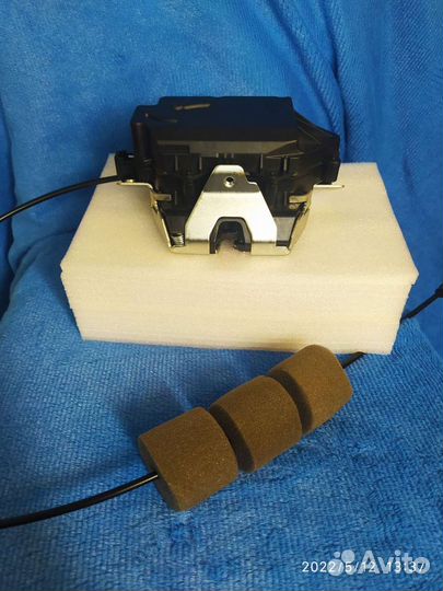 Замок багажника Mercedes ML W164 X164 W211 W251