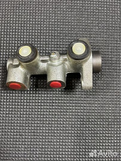 0558102 GM Цилиндр тормозной главный