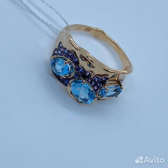 Золотое кольцо с фианитом 18р